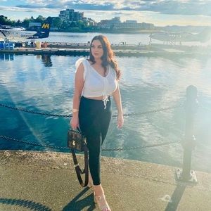 Meet your Posher, Brittany